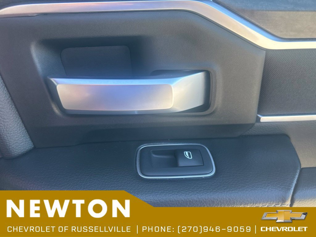 Used 2024 RAM 2500 Big Horn w/ Night Edition AWD/4WD image 28