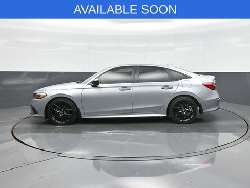 Used 2023 Honda Civic Sport image 4