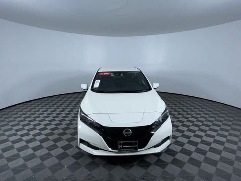 Certified 2025 Nissan Leaf S FWD image 3