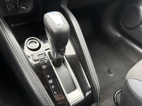 Used 2018 Nissan Kicks S image 20