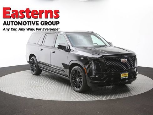 Used 2026 Cadillac Escalade ESV Luxury w/ Touring Package AWD/4WD image 60