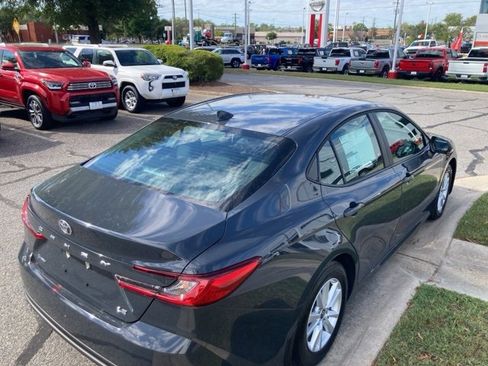 New 2025 Toyota Camry LE w/ Convenience Package image 9