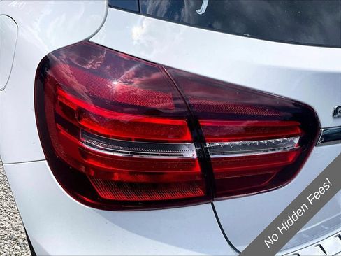 Used 2020 Mercedes-Benz GLA 250 4MATIC image 26