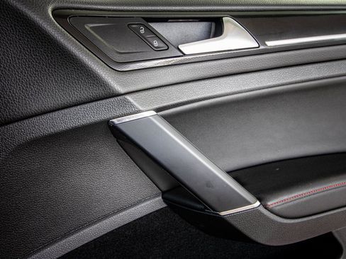 Used 2015 Volkswagen GTI Autobahn image 42