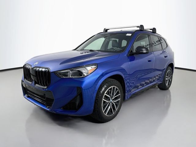 Used 2023 BMW X1 xDrive28i w/ M Sport Package AWD/4WD image 3