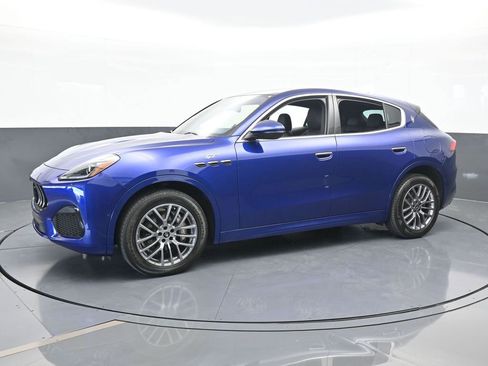 Used 2024 Maserati Grecale GT image 2