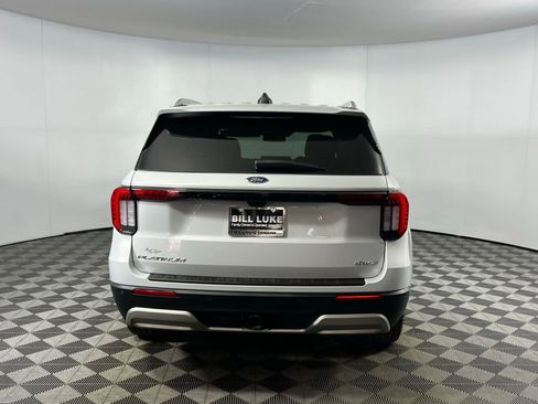 Used 2025 Ford Explorer Platinum w/ LUX Leather Package image 8