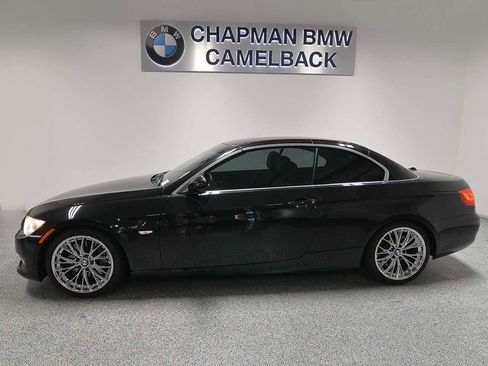 Used 2011 BMW 335i Convertible RWD image 4