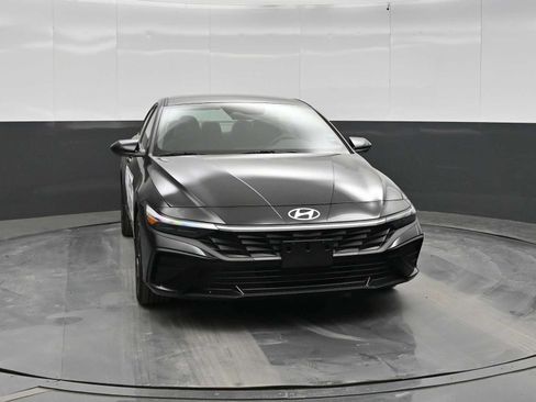 New 2026 Hyundai Elantra Sport FWD image 2