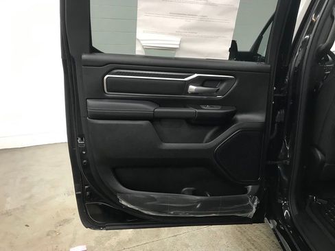 New 2026 RAM 1500 4x4 Crew Cab image 28