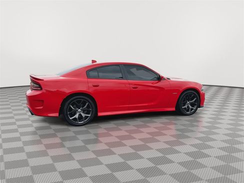 Used 2019 Dodge Charger R/T image 8