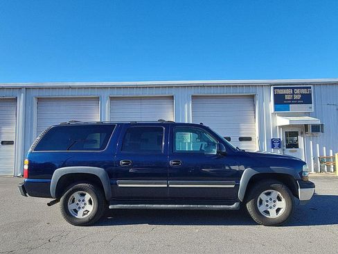 Used 2004 Chevrolet Suburban LS w/ Preferred Equipment Group image 6