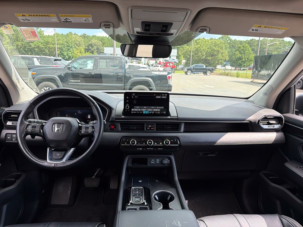 Used 2023 Honda Pilot Elite image 8