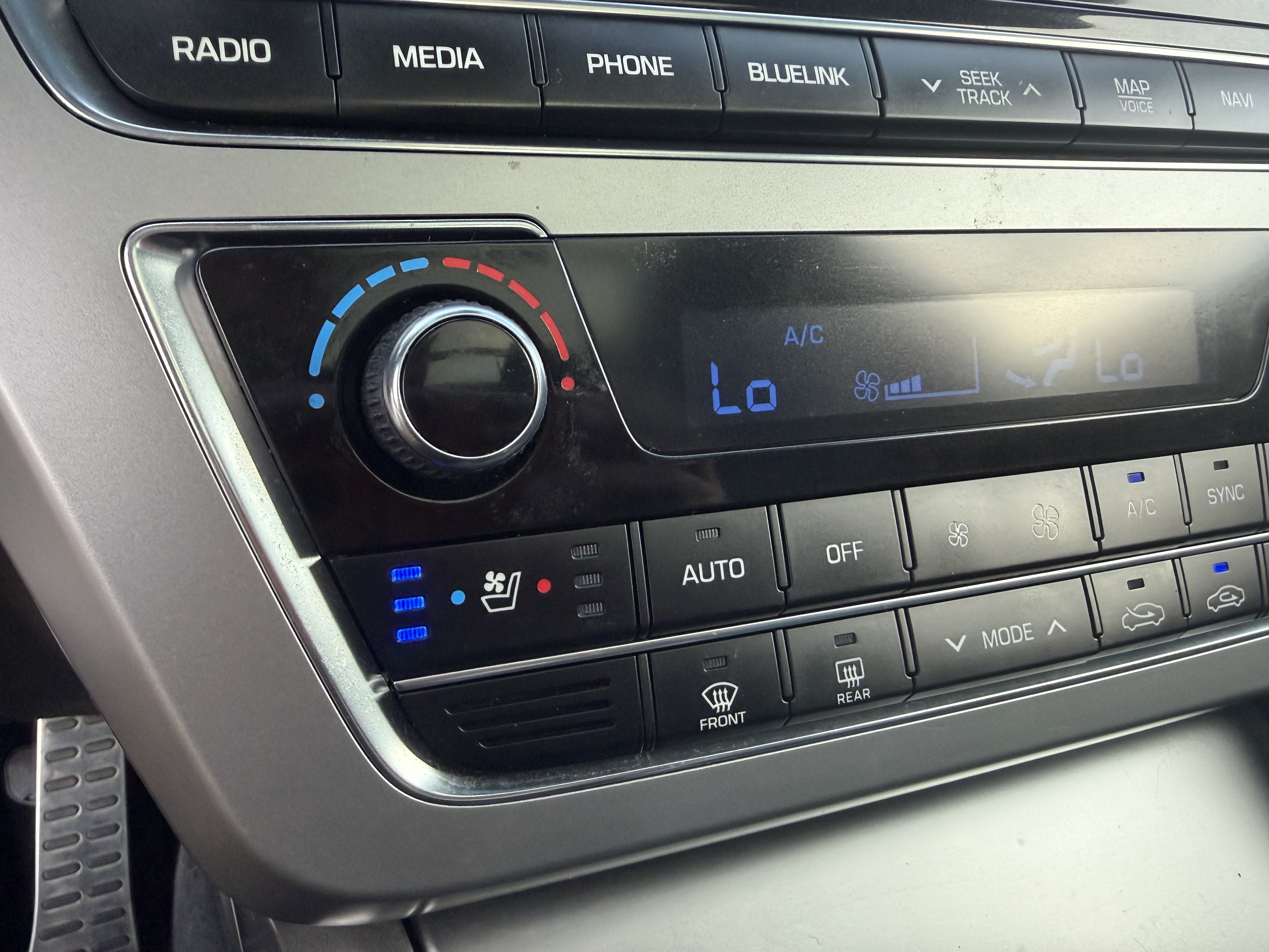 Used 2015 Hyundai Sonata Limited 2.0T FWD image 28