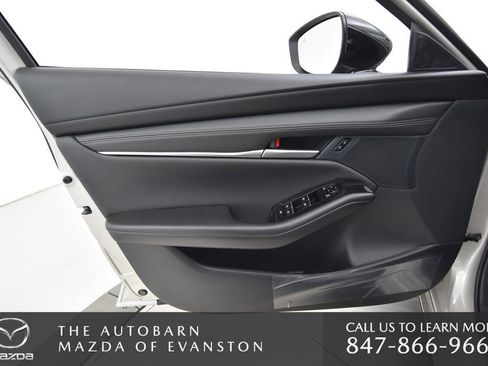 Used 2025 MAZDA MAZDA3 s image 28