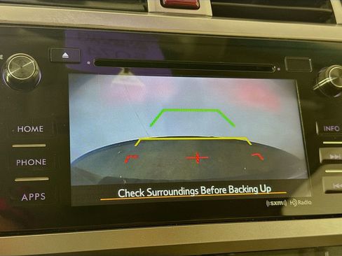 Used 2017 Subaru Outback 2.5i Premium image 15