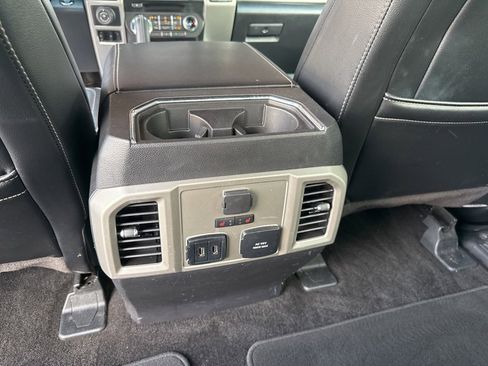 Used 2018 Ford F150 Lariat w/ Equipment Group 502A Luxury image 40