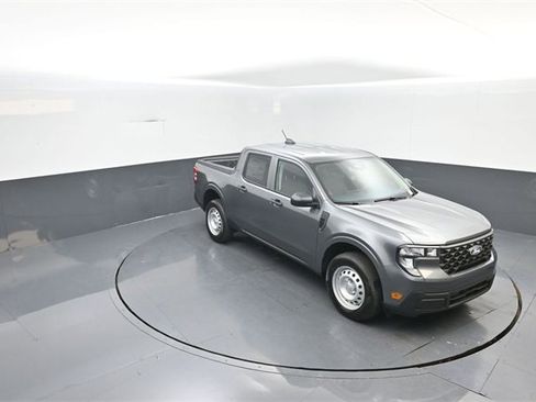 New 2026 Ford Maverick XL image 18