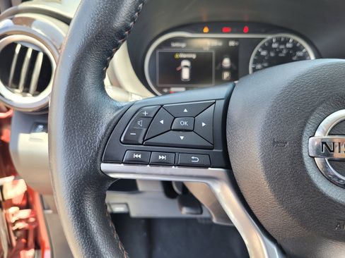 Used 2019 Nissan Kicks SR w/ SR Premium Package FWD image 22