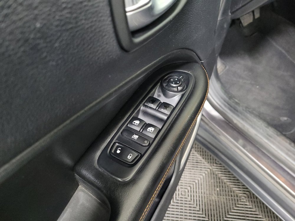 Used 2019 Jeep Compass Limited w/ Safety & Security Group AWD/4WD image 27