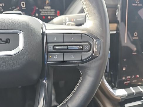 Used 2025 GMC Yukon XL Denali Ultimate image 13