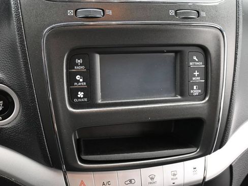 Used 2020 Dodge Journey SE FWD image 10