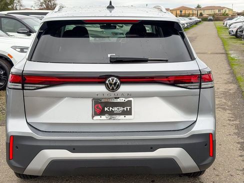 New 2026 Volkswagen Tiguan S image 8
