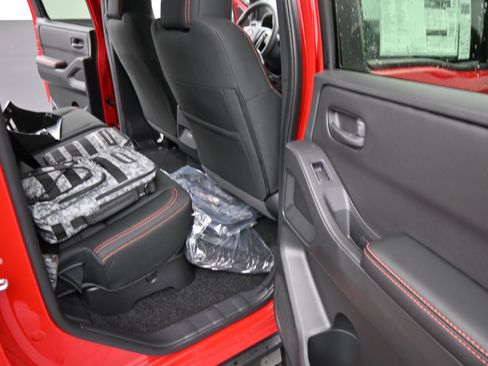 New 2026 Nissan Frontier PRO-4X AWD/4WD image 18