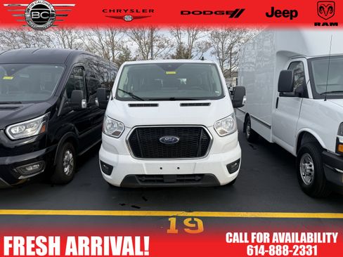 Used 2022 Ford Transit 350 XLT image 3