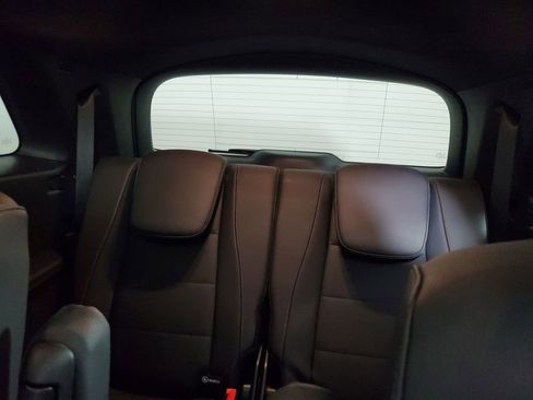 Used 2025 Mercedes-Benz GLS 450 4MATIC image 15