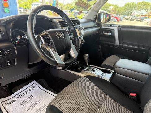Used 2015 Toyota 4Runner SR5 RWD image 12