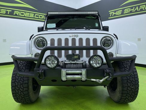 Used 2014 Jeep Wrangler Unlimited Sahara w/ Connectivity Group image 3