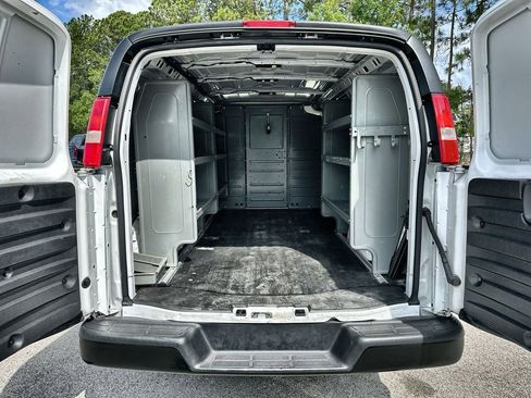 Certified 2023 GMC Savana 2500 w/ Driver Convenience Package RWD image 24