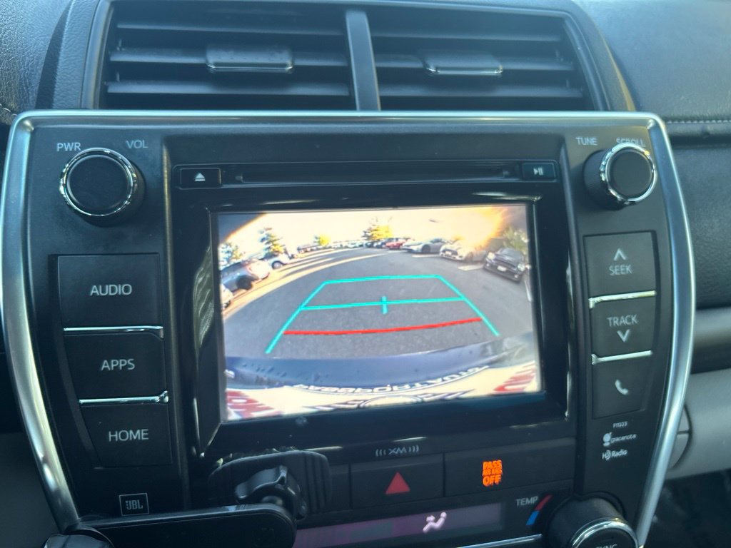 Used 2017 Toyota Camry XLE FWD image 31