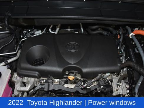 Used 2022 Toyota Highlander LE image 7