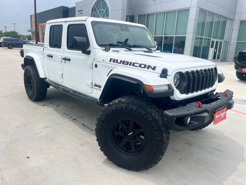 Used 2024 Jeep Gladiator Rubicon AWD/4WD image 1