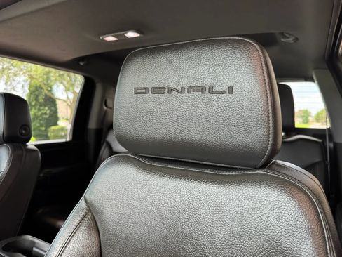 Used 2021 GMC Sierra 2500 Denali w/ Technology Package AWD/4WD image 17