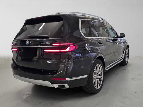 Used 2025 BMW X7 xDrive40i AWD/4WD image 5