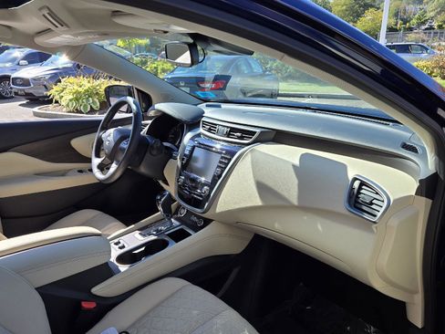 Used 2023 Nissan Murano Platinum w/ Cargo Package image 18