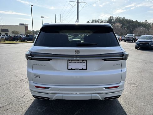 Used 2025 Buick Enclave Avenir w/ Super Cruise Package image 6