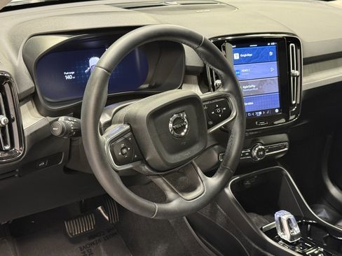 Used 2024 Volvo XC40 B5 Ultimate w/ Protection Package Premier image 16
