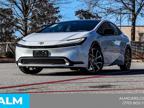 Used 2024 Toyota Prius Prime Premium w/ Advanced Technology Package image 3