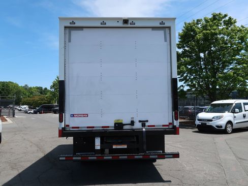 Used 2025 Chevrolet Low Cab Forward RWD image 9