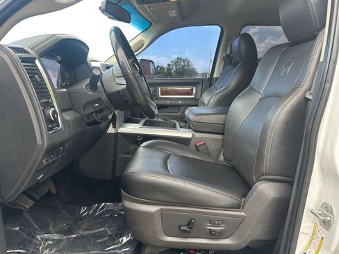 Used 2011 RAM 2500 Laramie w/ Protection Group AWD/4WD image 10