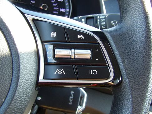 Used 2024 Kia Forte LXS FWD image 15