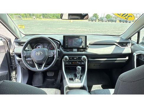 Certified 2020 Toyota RAV4 XLE w/ Convenience Package AWD/4WD image 30