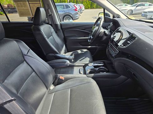 Used 2019 Honda Pilot Elite image 10