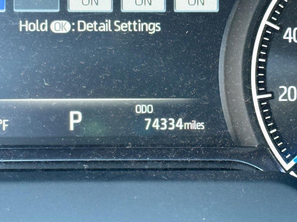 Used 2023 Toyota Venza XLE AWD/4WD image 20