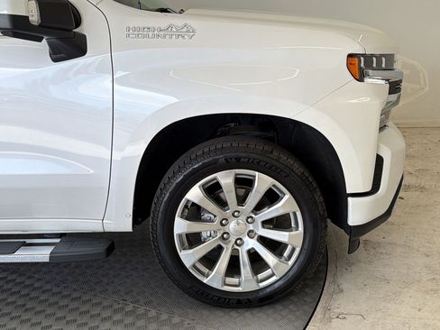 Used 2022 Chevrolet Silverado 1500 High Country w/ Safety Package II image 12