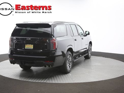 Used 2025 Chevrolet Suburban Z71 AWD/4WD image 43